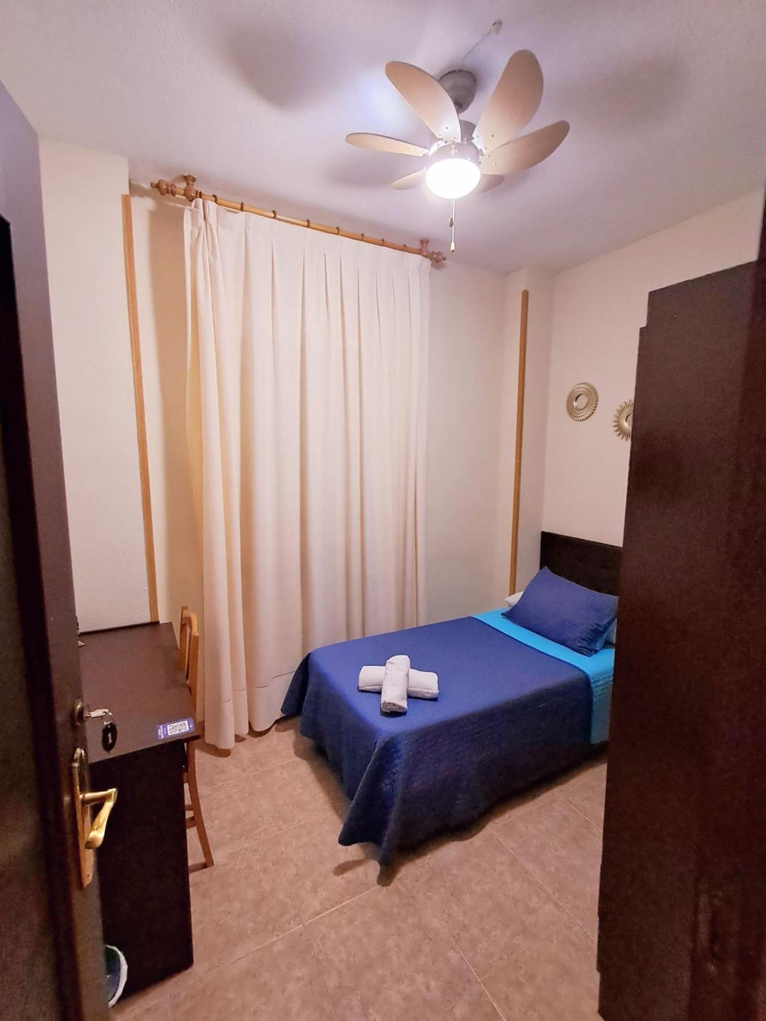 Hostal Dona Maria Valdemoro Ngoại thất bức ảnh