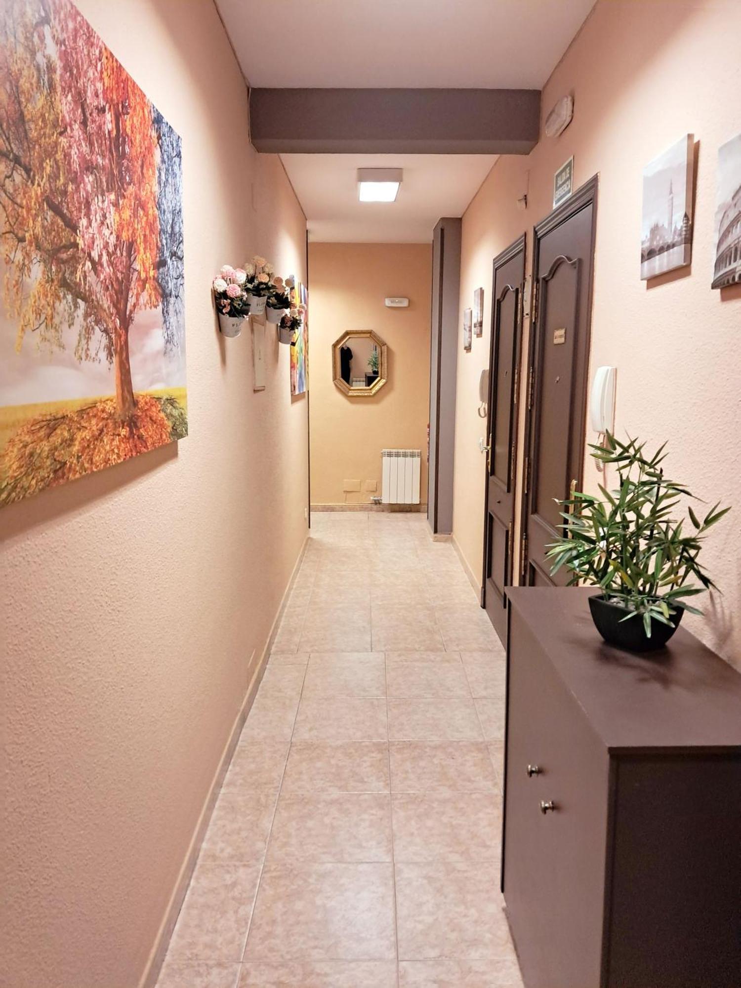 Hostal Dona Maria Valdemoro Ngoại thất bức ảnh