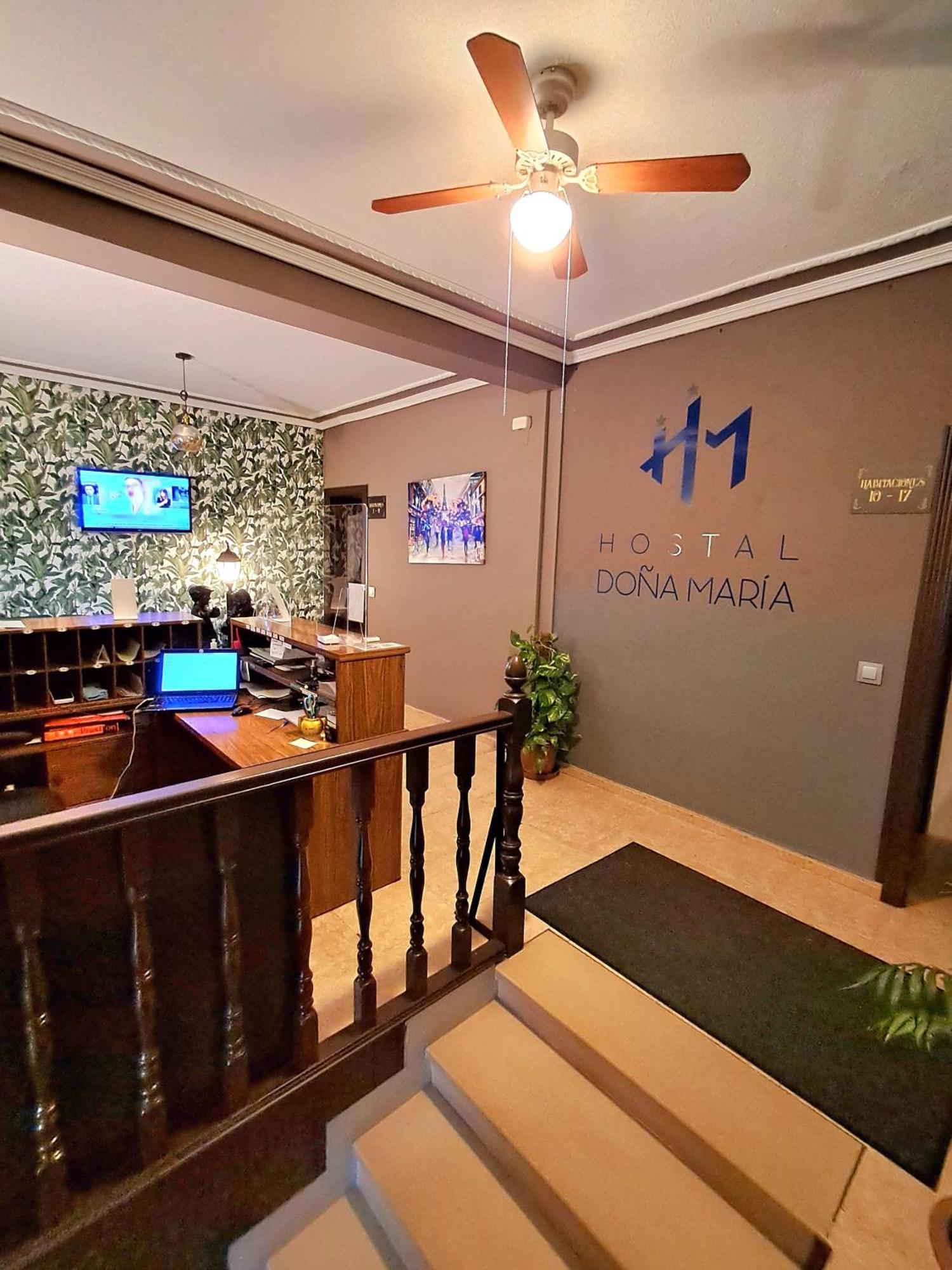 Hostal Dona Maria Valdemoro Ngoại thất bức ảnh