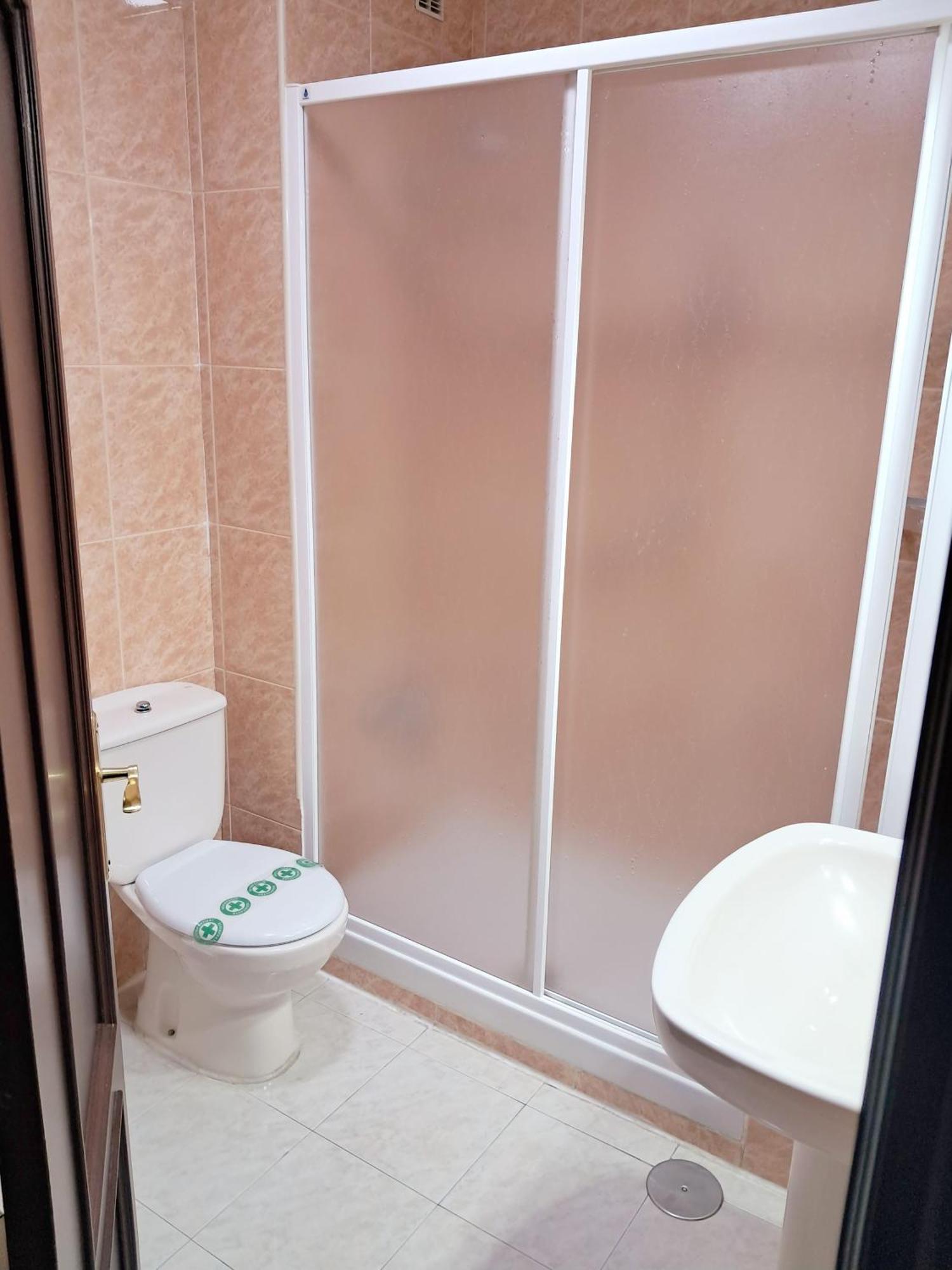 Hostal Dona Maria Valdemoro Ngoại thất bức ảnh