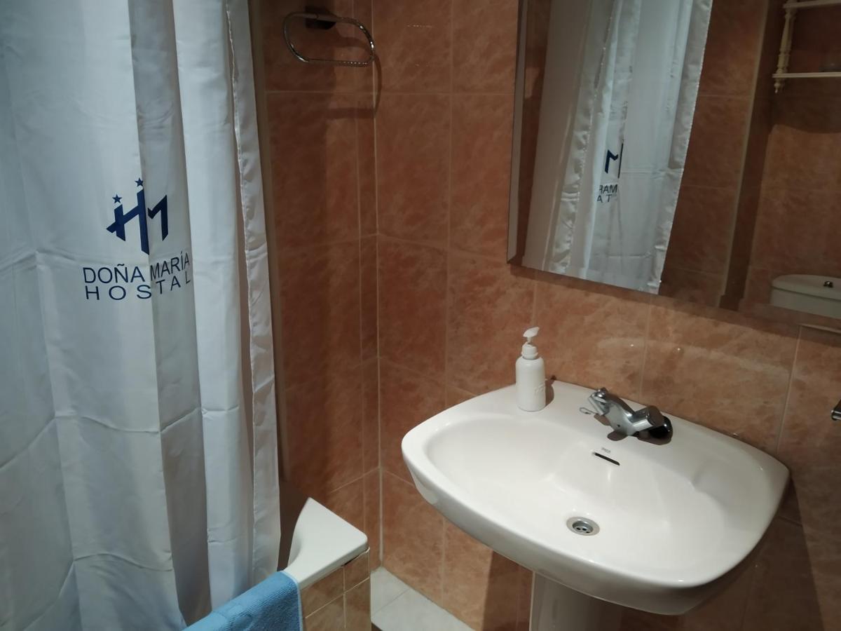 Hostal Dona Maria Valdemoro Ngoại thất bức ảnh